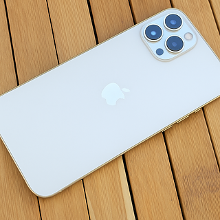 iPhone 12 Pro Max Renovado en Condición Premium con Desempeño Excelente